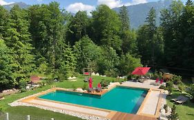 Bayern Resort Hotel - Adults only - mit Zugspitzblick - Eibsee-Nähe - Wellnessbereich - Naturpool im Sommer